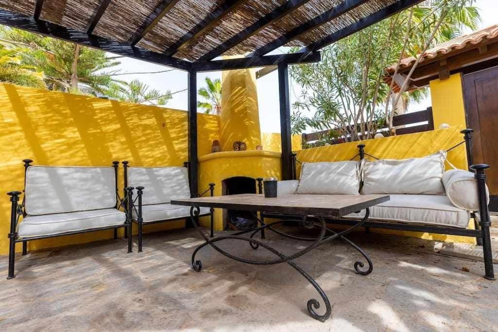 Aurora Mari Villa Your Dream Steps From The Ocean Shore Caleta De Fuste Exterior photo